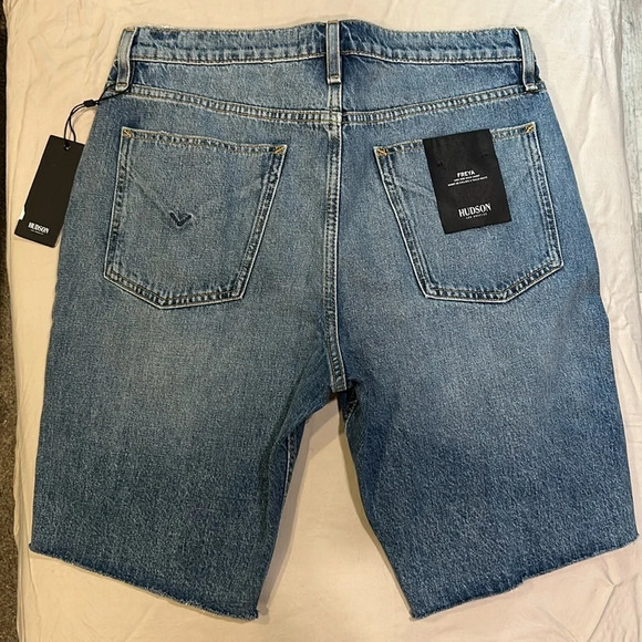 HUDSON Women’s Freya High-Rise Raw Hem Denim Biker Shorts Size 31 NWT - Picture 5 of 10